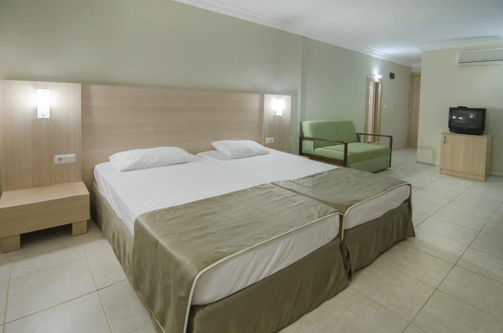 Sealight Family Club Hotell Kusadası Exteriör bild